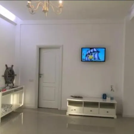 Euxin Apartman *